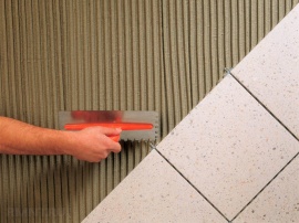 Плиточный клей: преимущества и выбор, расход клея